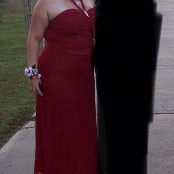 Red formal/semi-formal Dress - Picture 1 of 2
